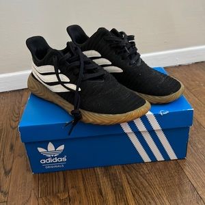 Lightly worn sobakov adidas mens sneakers